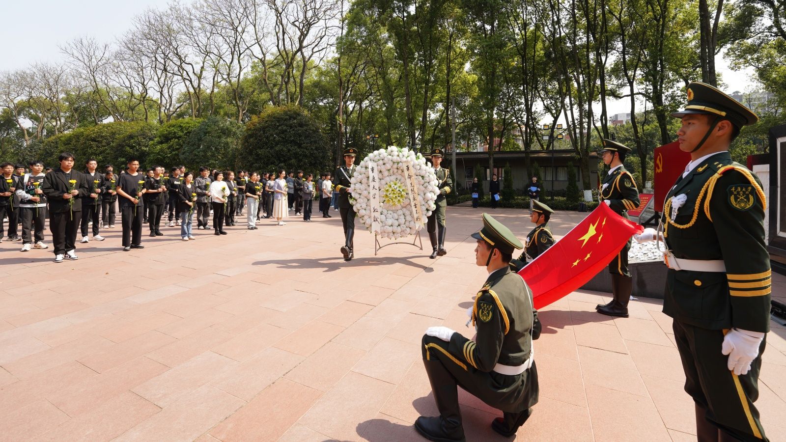 1743561408209985.jpg 5.jpg